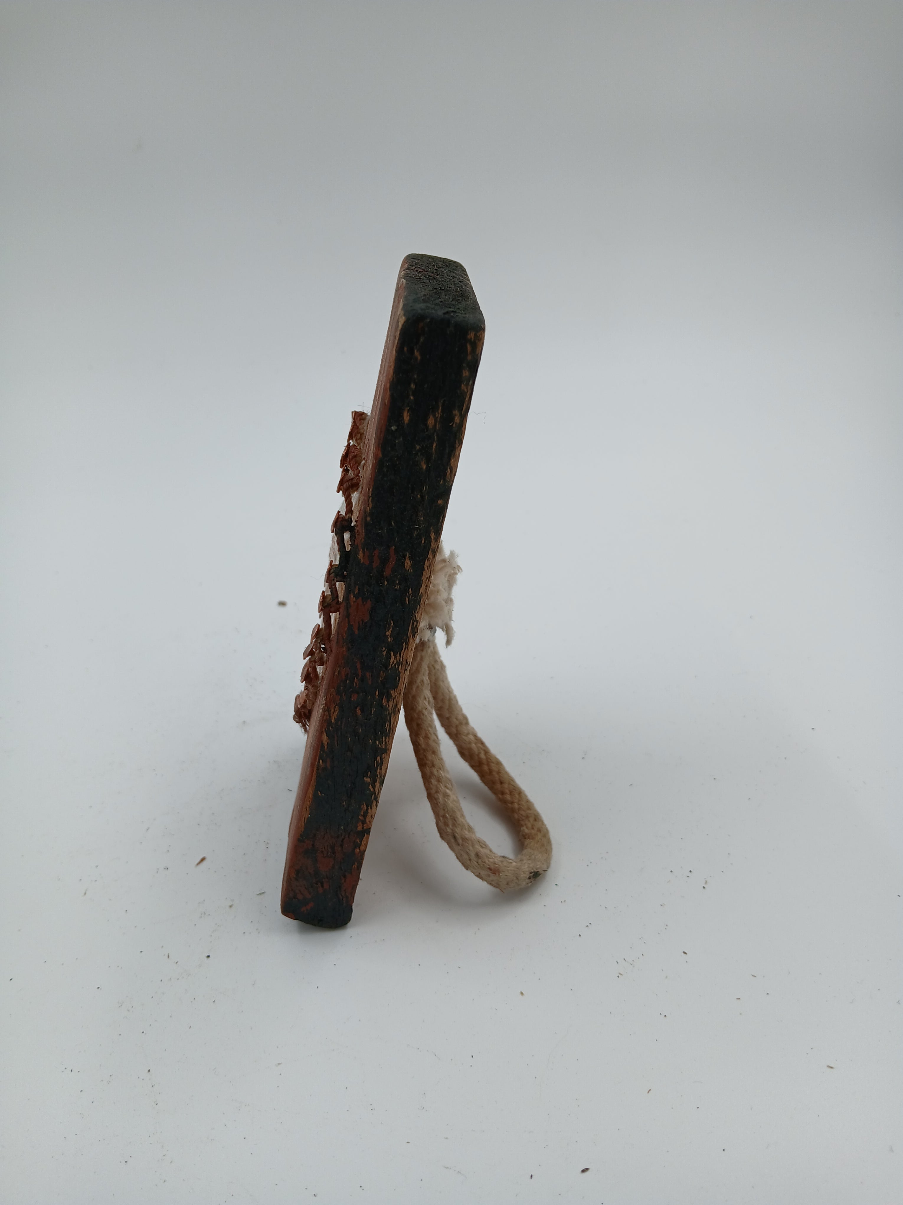 6" x 3.5" String Art Small Heart Nails String Vintage Heart Collection Gold Nails Collection Hand Made Gifts Mom Friend Sister Brothers Dad Uncle Grandpa girl Woman Craft Gifts